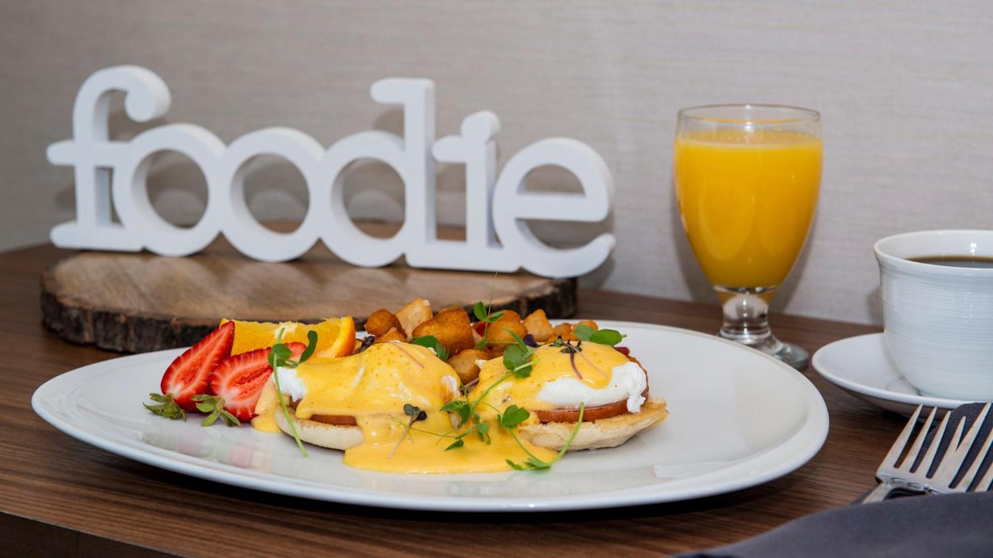 Holiday Inn Winnipeg-South By Ihg Eksteriør bilde