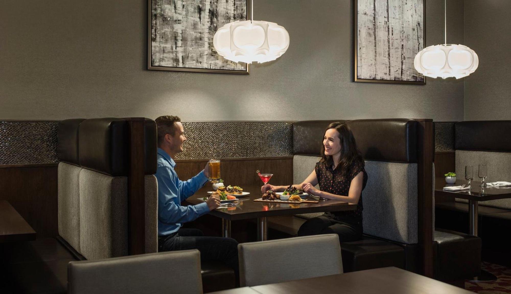Holiday Inn Winnipeg-South By Ihg Eksteriør bilde